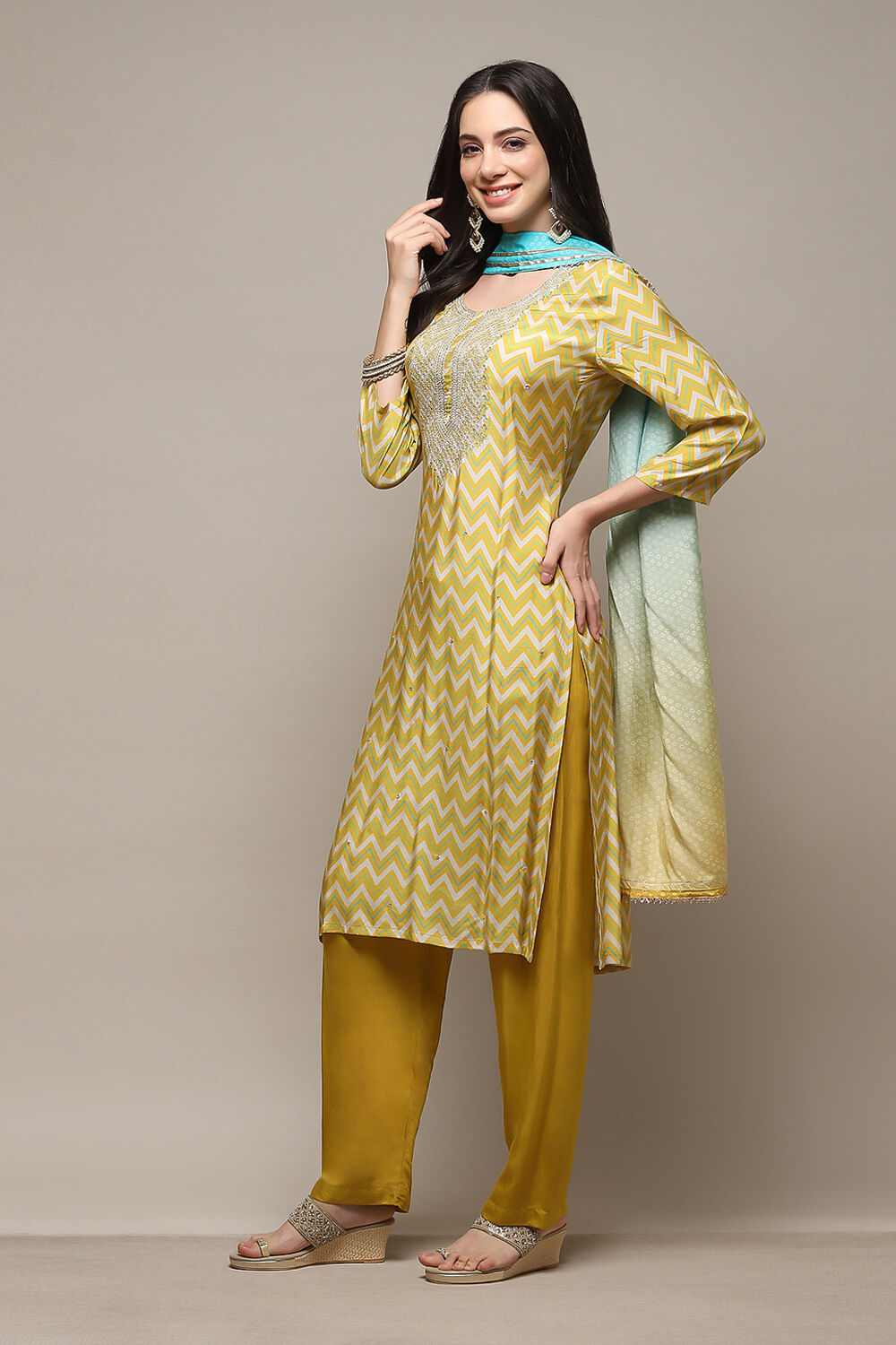 Mustard Muslin Digital Print Unstitched Suit Set image number 6