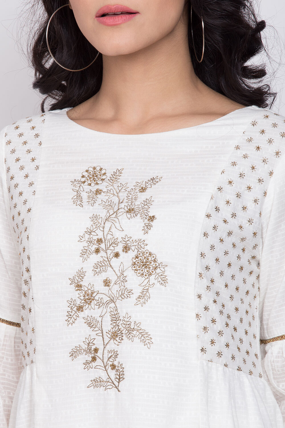 Off White A Line Kurta image number 1