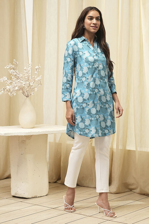 Blue Rayon Straight Printed Kurta image number 4