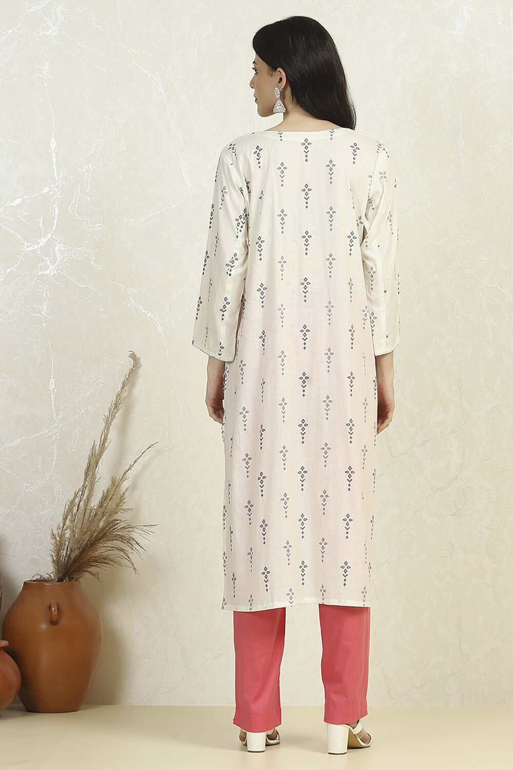 Grey Cotton Printed Embroidered Unstitched Suit Set image number 5