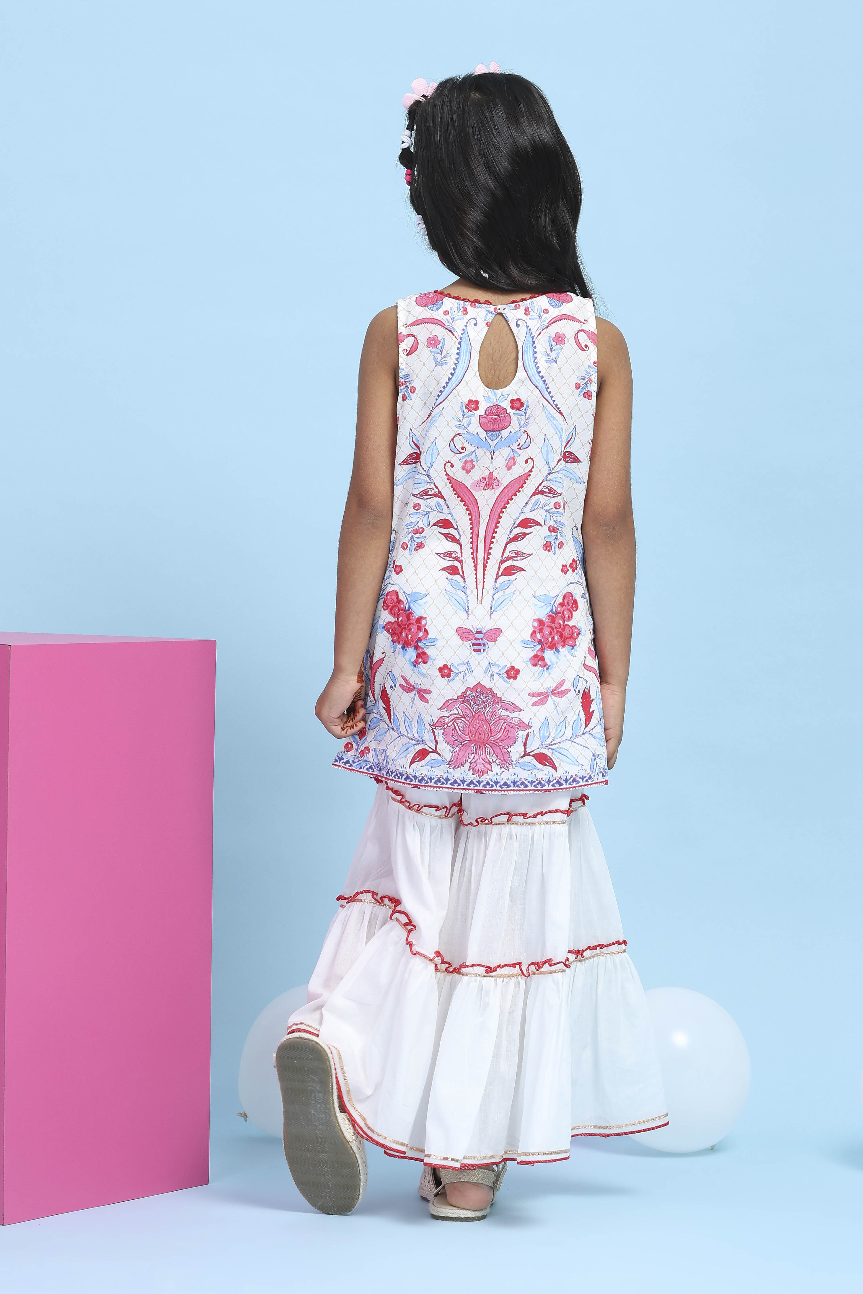 White Cotton Printed Straight Garara Suit Set image number 4