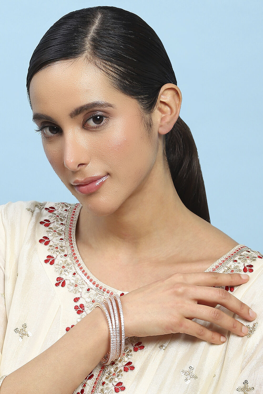 White Alloy Bangle image number 3