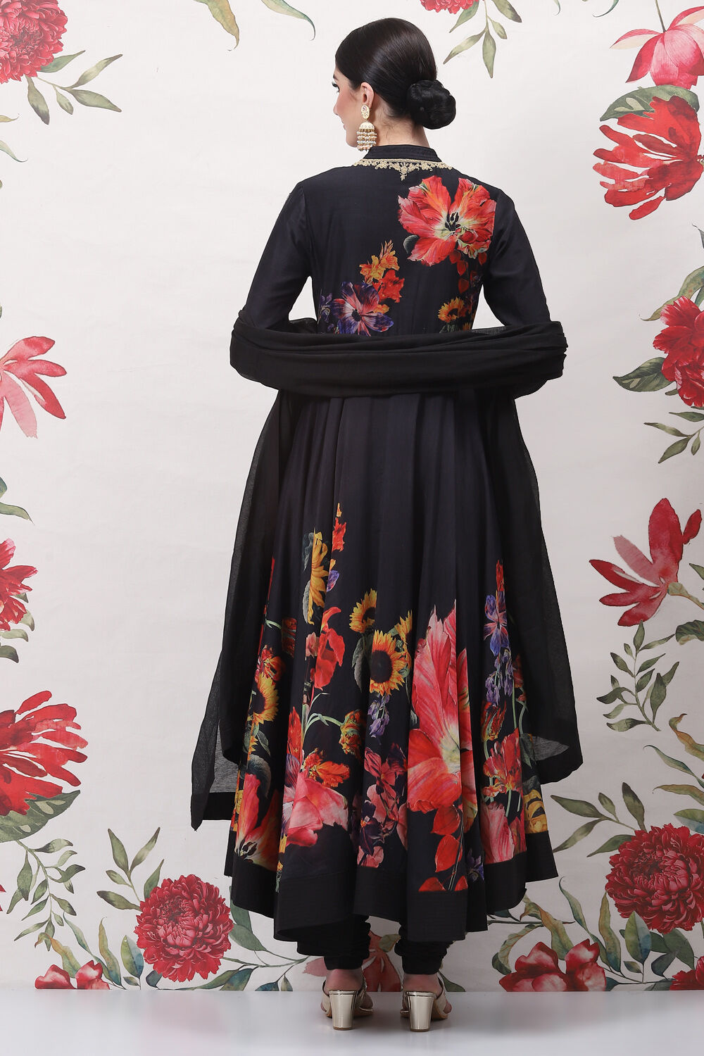 Rohit Bal Off White Cotton Silk Anarkali Printed Suit Set image number 4