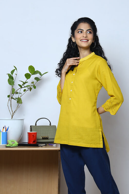 Black Cotton Flax Solid Kurti image number 0