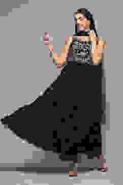 Black Polyester Flared Solid Dress image number 5