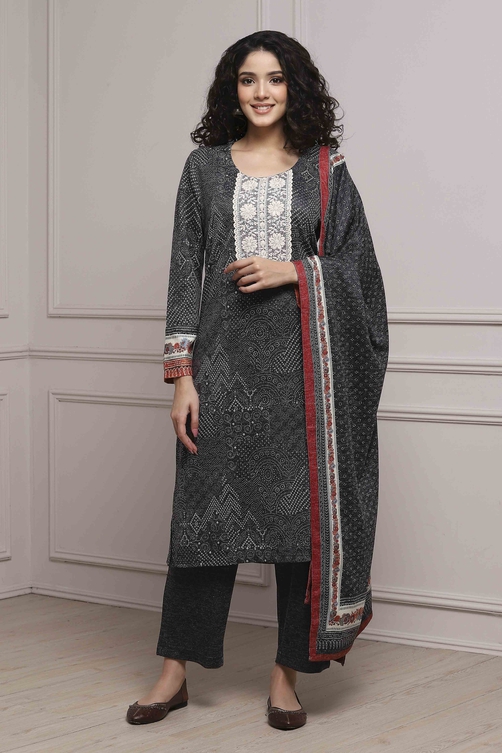 Black Blended Straight Printed Suit Set image number 6