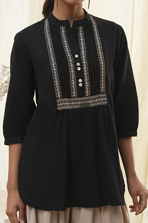 Black Cotton Yarn-Dyed Short Straight Kurta image number 1