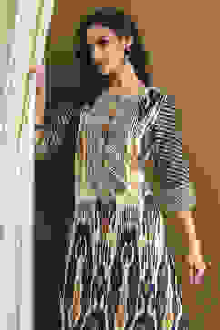 Beige Geometric Printed Asymmetric Kurta Set image number 7