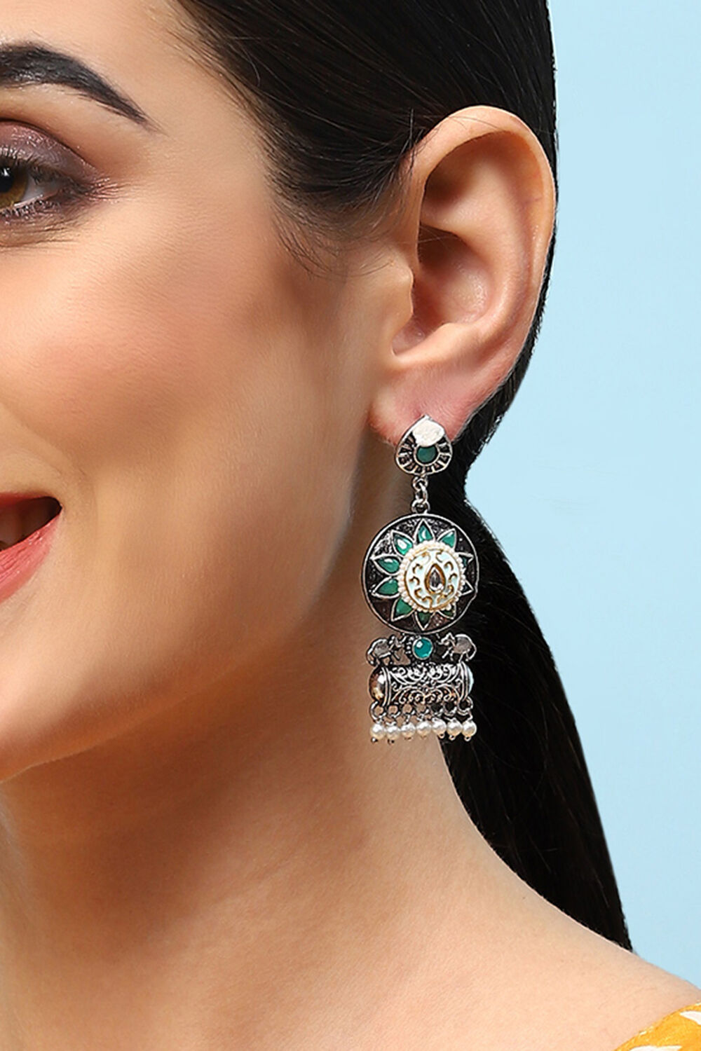 Oxidised Green Brass Earrings image number 1