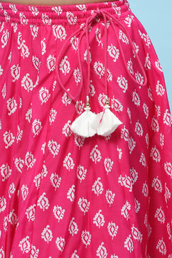 White Shirt Style Top teamed with Pink printed Lehenga Set image number 2