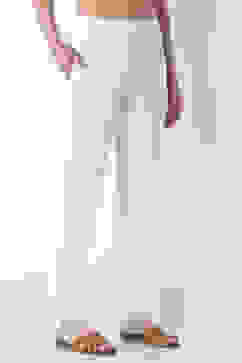 White Cotton Lycra Fitted Pants image number 3