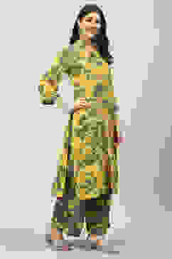 Yellow Grey LIVA Straight Printed Kurta Set image number 3