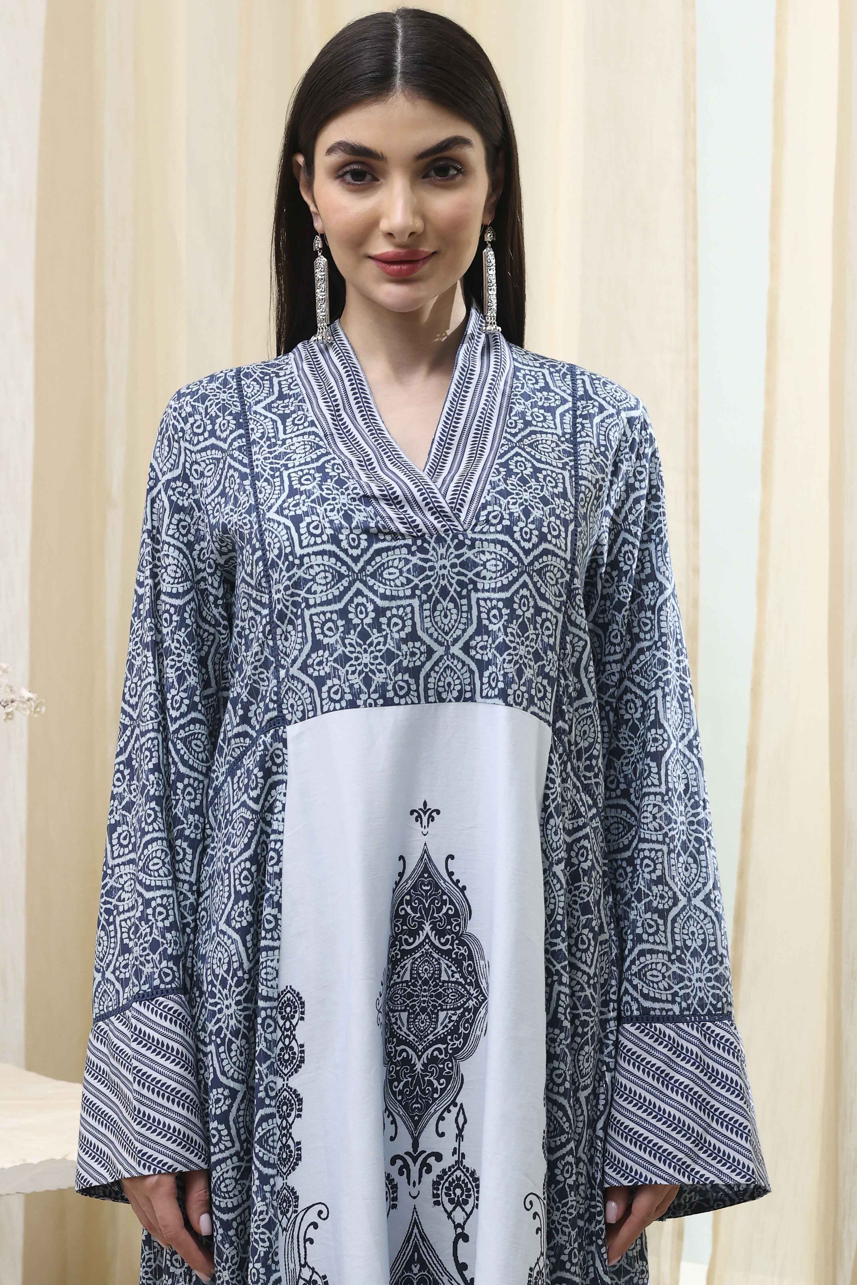 Blue & White Jalabiya Kaftan image number 1