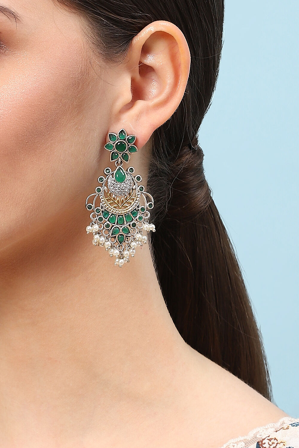 Oxidised Green Alloy Earrings image number 1