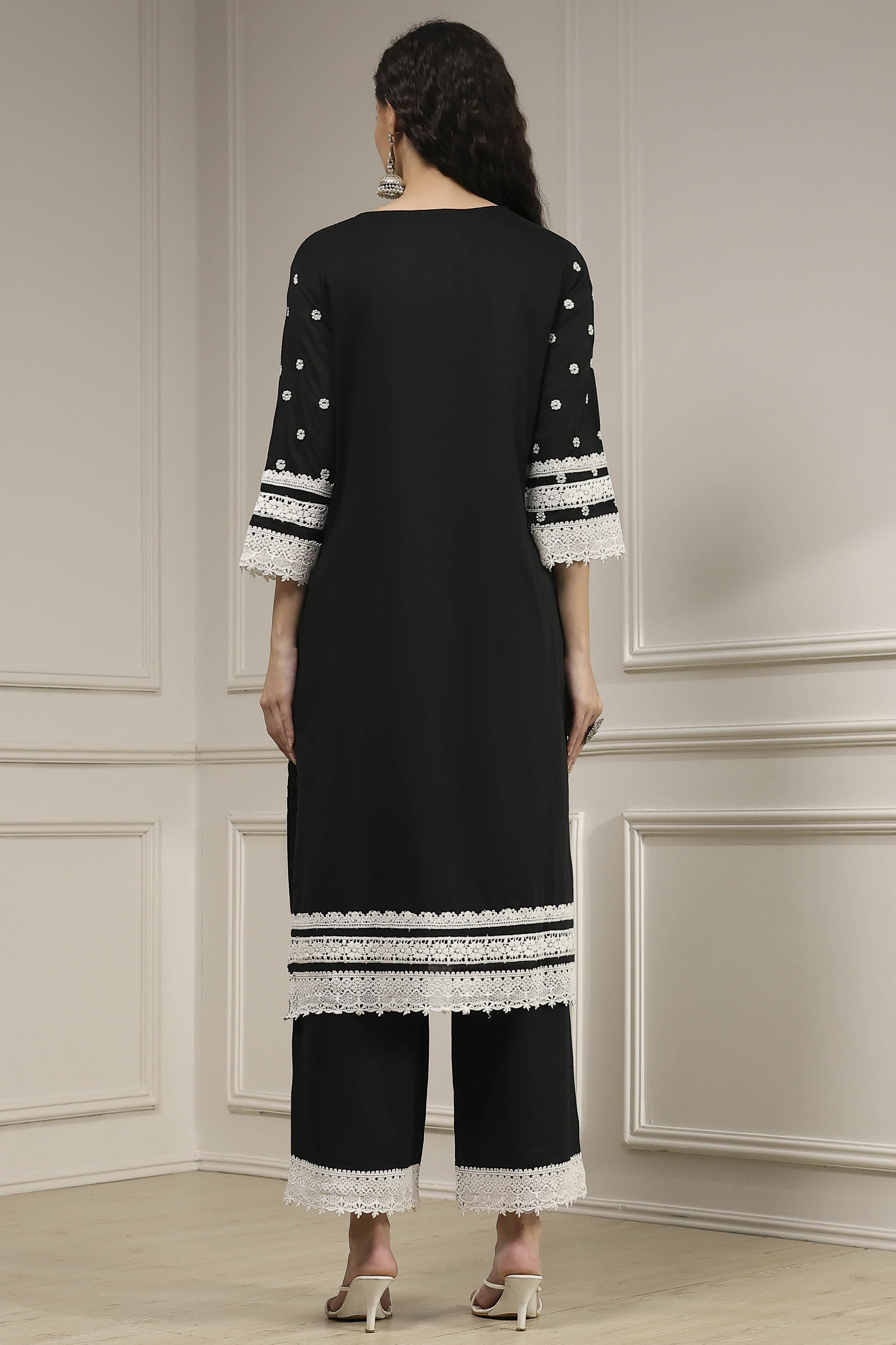 Black Chanderi Embroidered Straight Suit Set image number 4