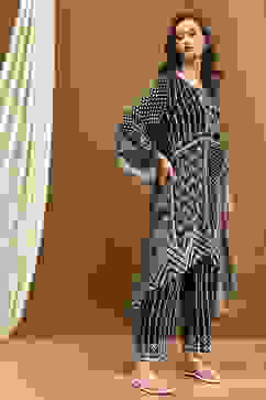 Black Printed Asymmetric Kurta Set image number 5