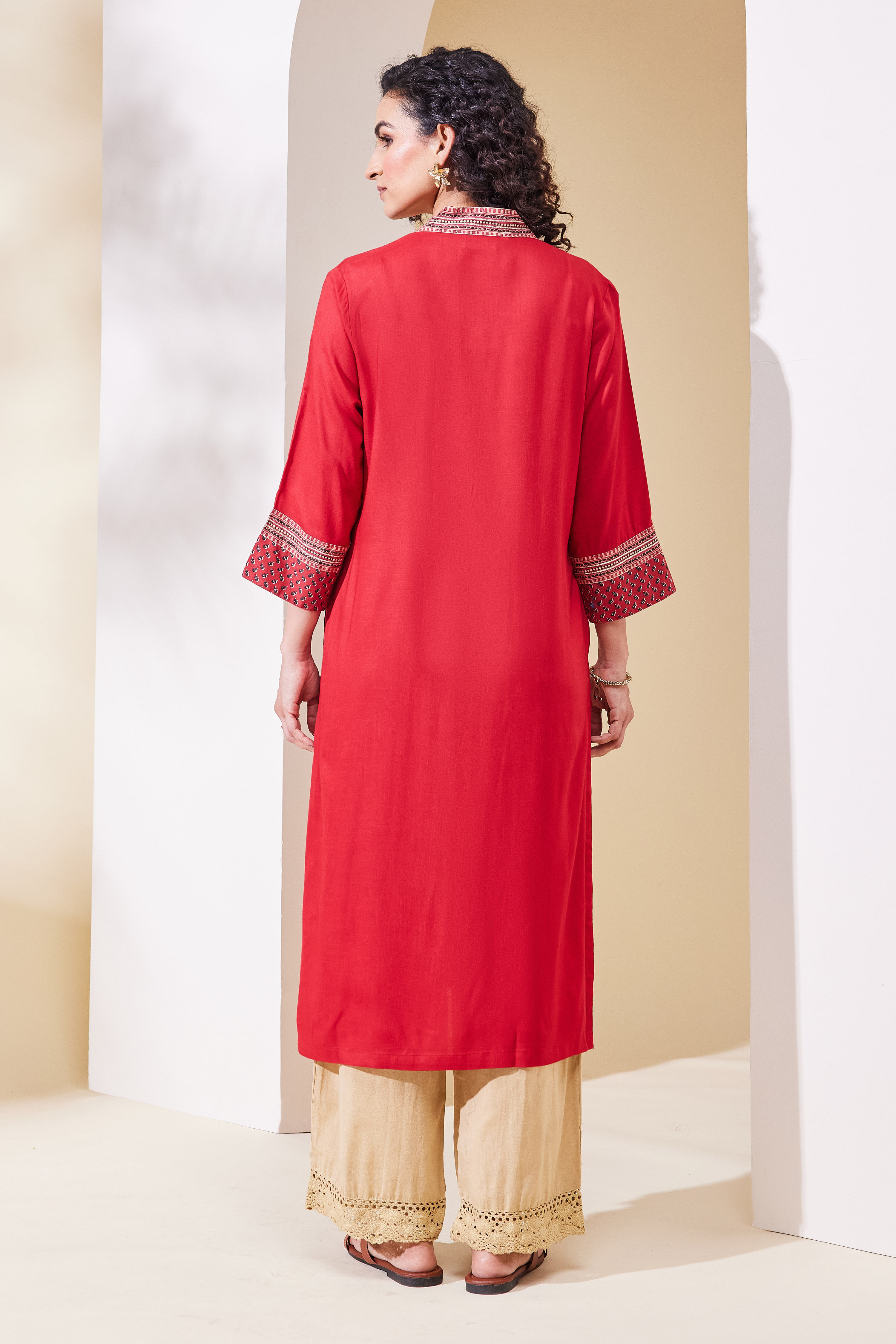 Red Viscose Rayon Straight Kurta image number 3