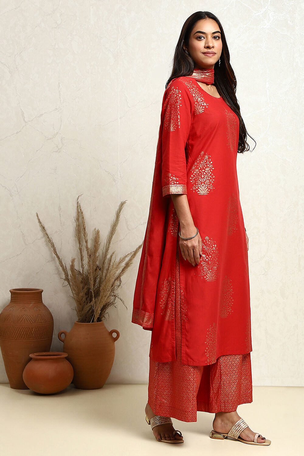 Red Cotton Printed Straight Suit Set image number 5