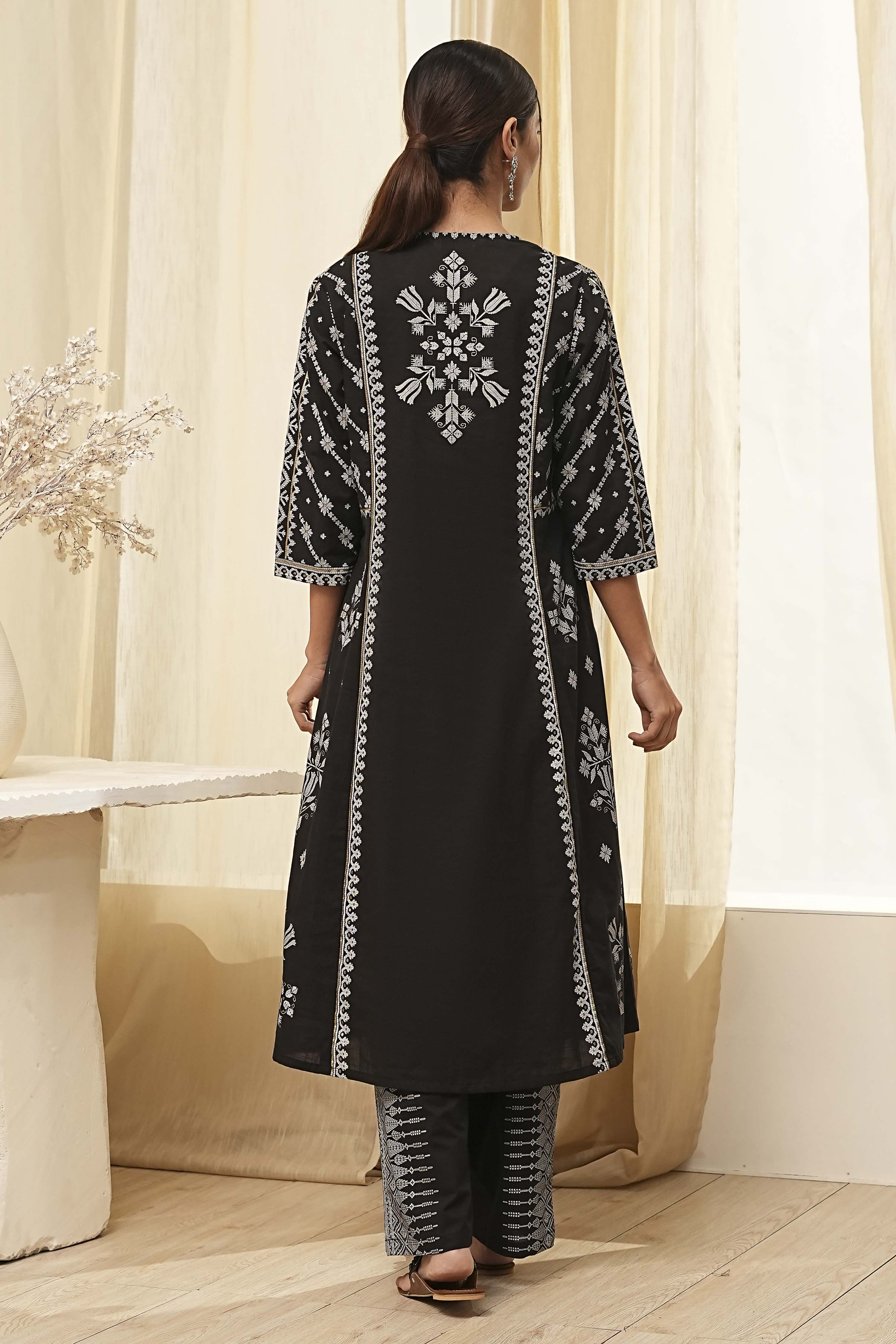 Off-White Pure Cotton Printed A-line Kurta Set image number 4