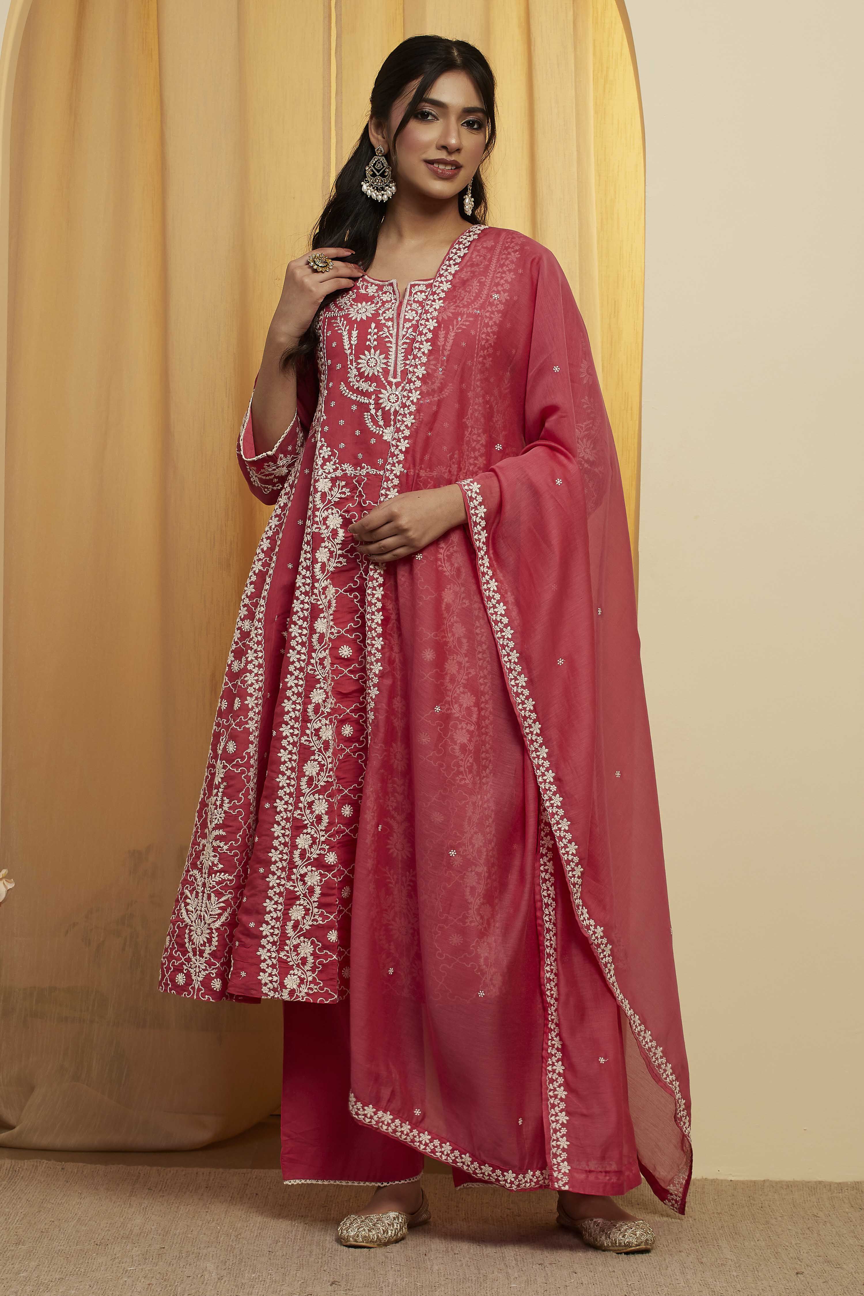 Pink Viscose Blend Floral Design Kalidar Kurta Set image number 7