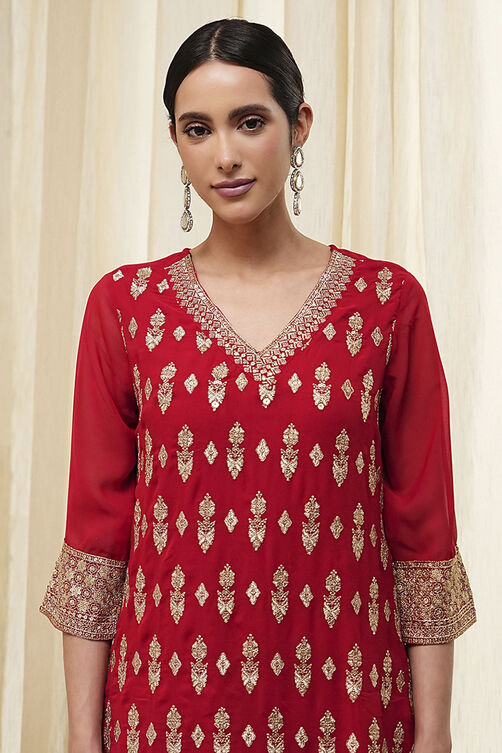 Red Embroidered Straight Suit Set image number 1