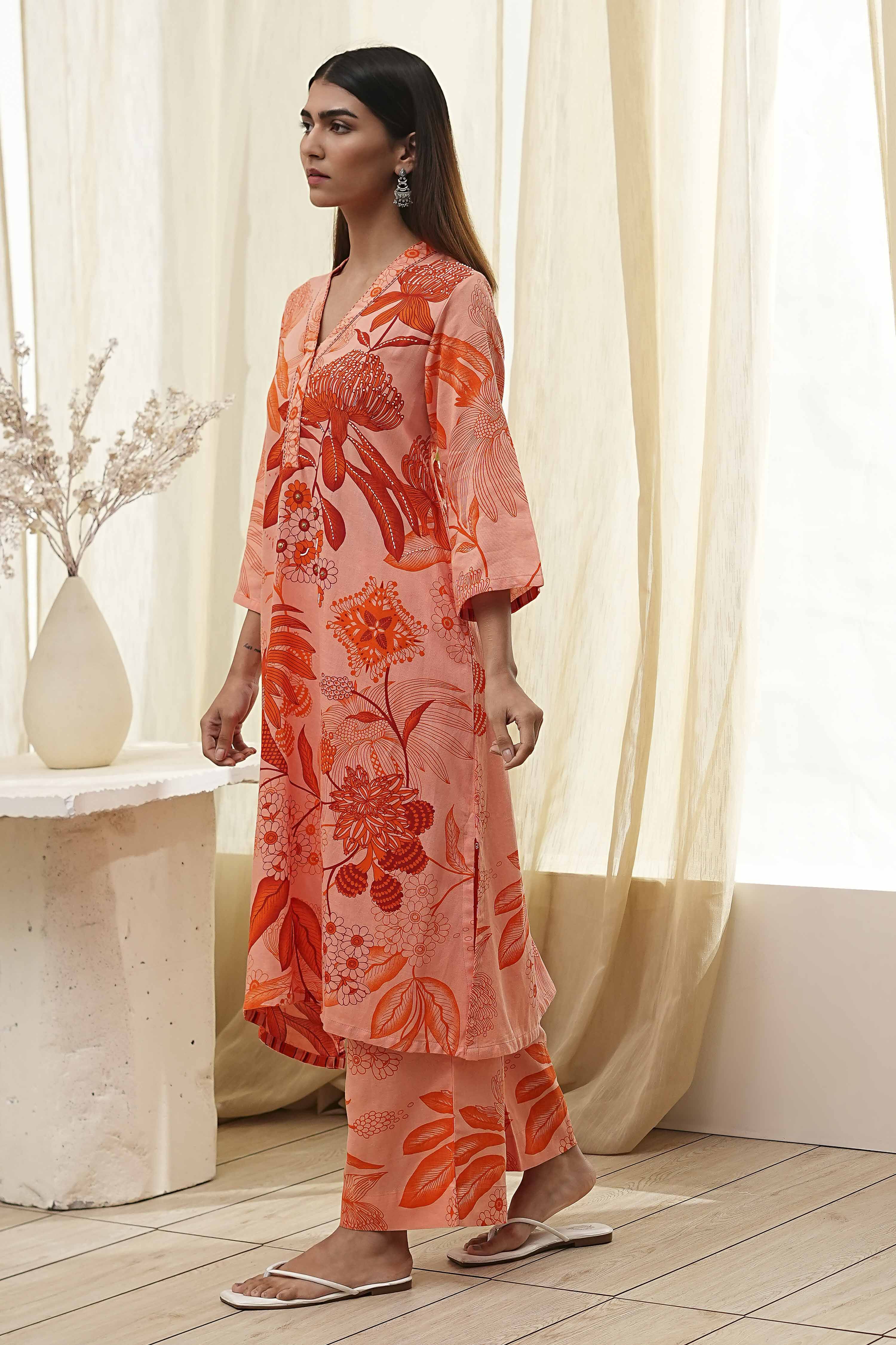 Peach-Colored Floral Straight Kurta Set image number 3
