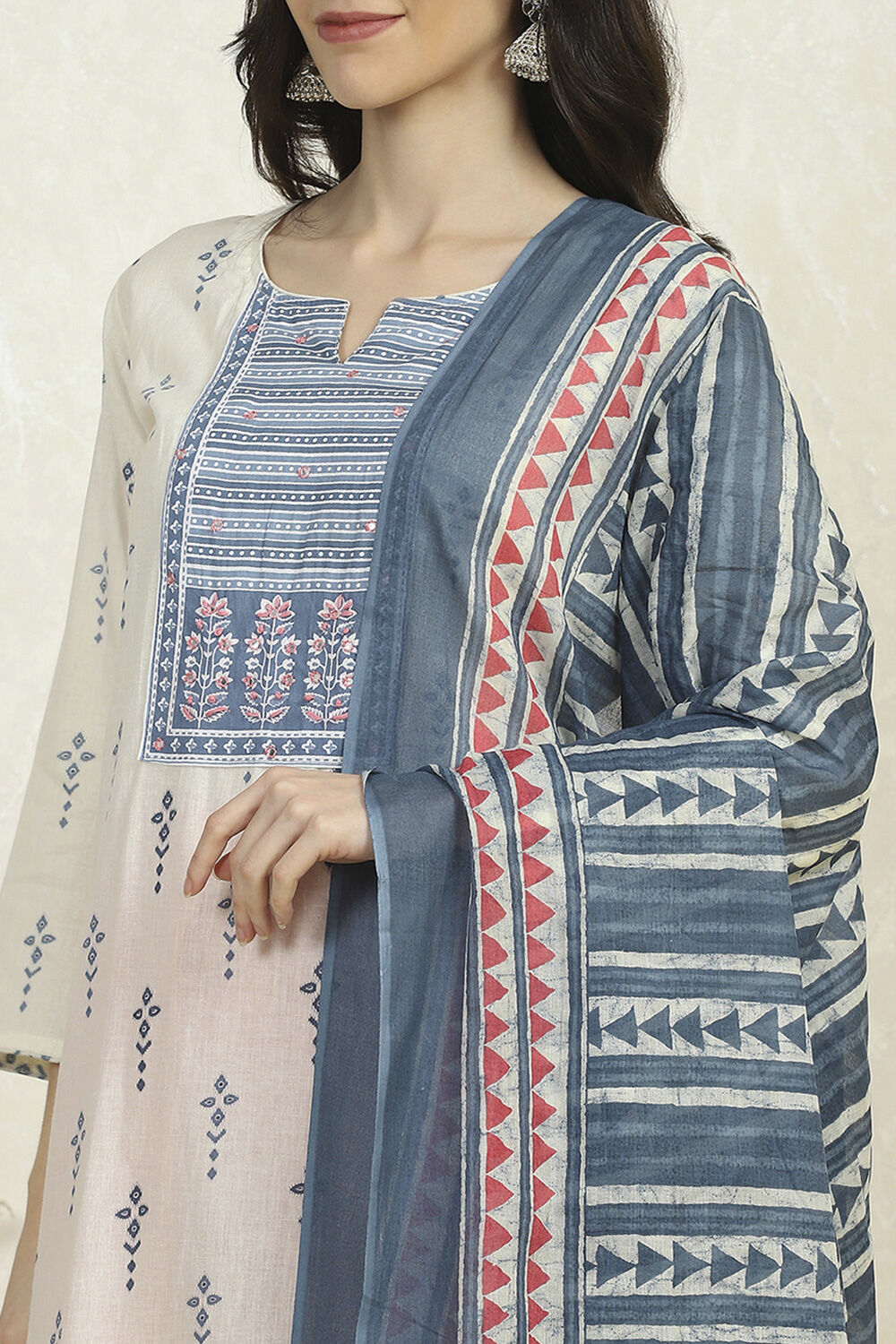 Grey Cotton Printed Embroidered Unstitched Suit Set image number 2