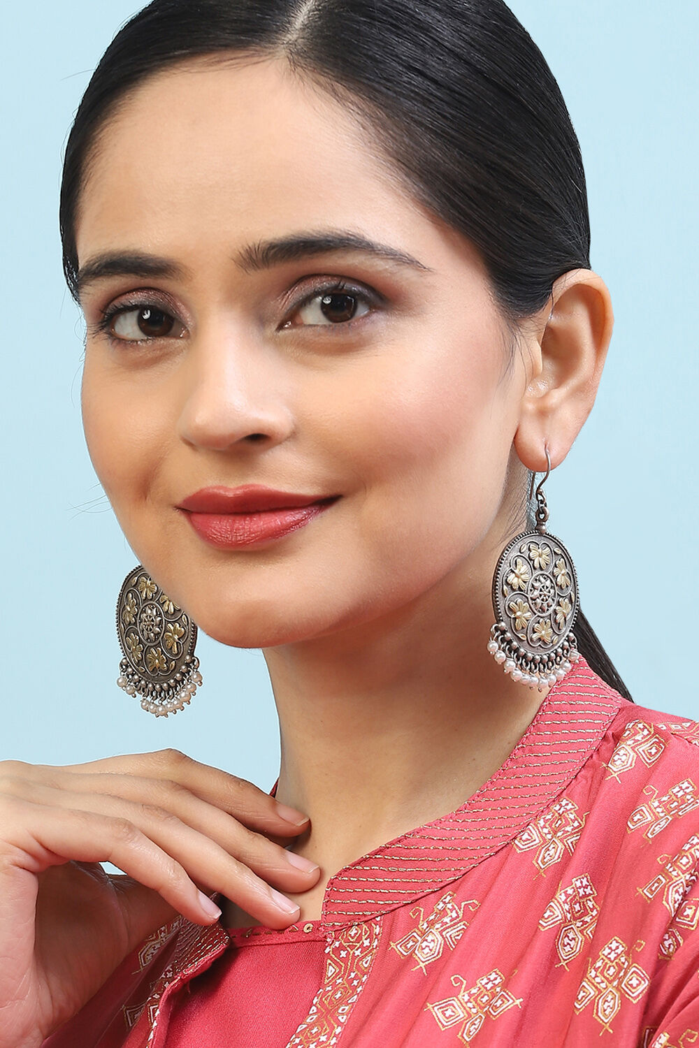 Oxidised Gold Brass Earrings image number 3