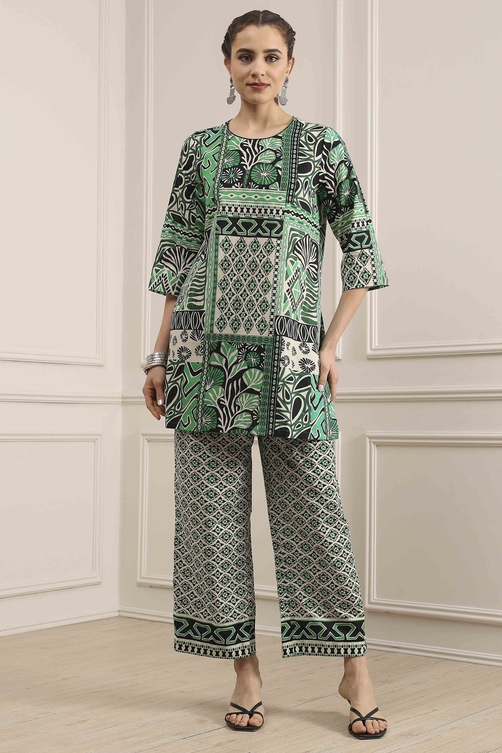 Green Cotton Printed Straight Kurta Palazzo Set image number 6