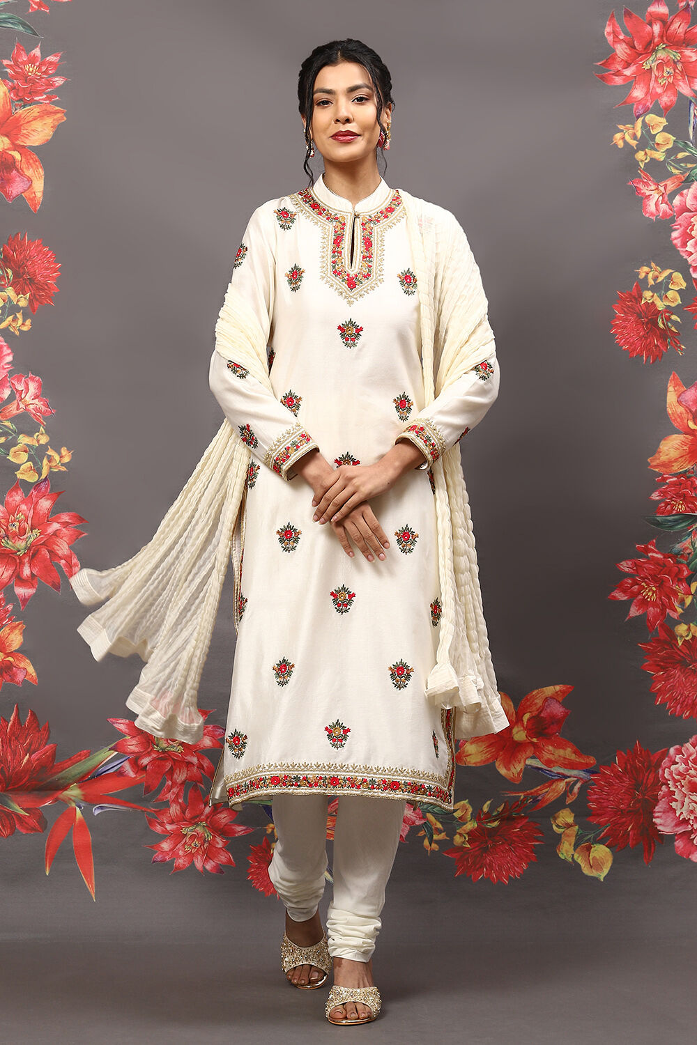 Rohit Bal Off White Cotton Blend Straight Kurta Suit Set image number 7