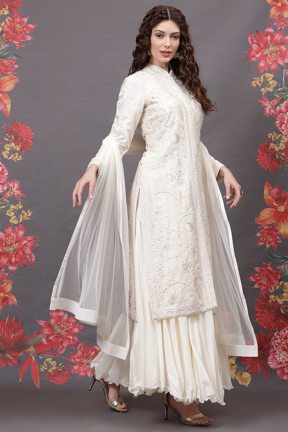 Off White Cotton Silk Straight Yarndyed Suit Set image number 9