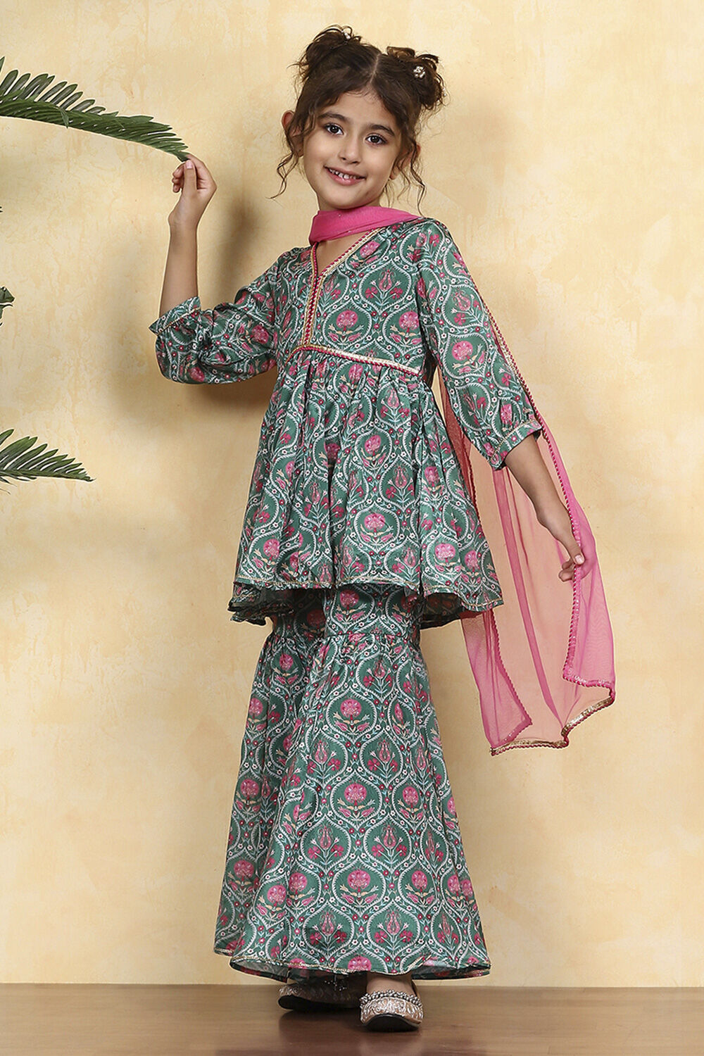 Green Polyester Printed Flared Sharara Suit Set image number 6