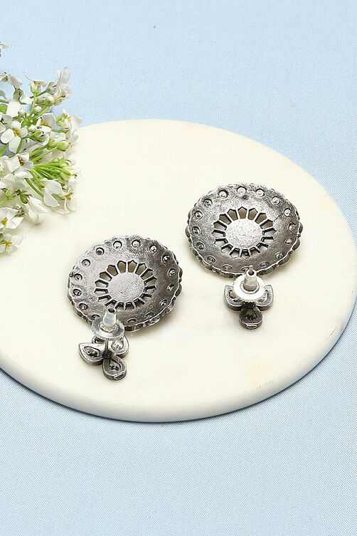 White Brass Earrings image number 2
