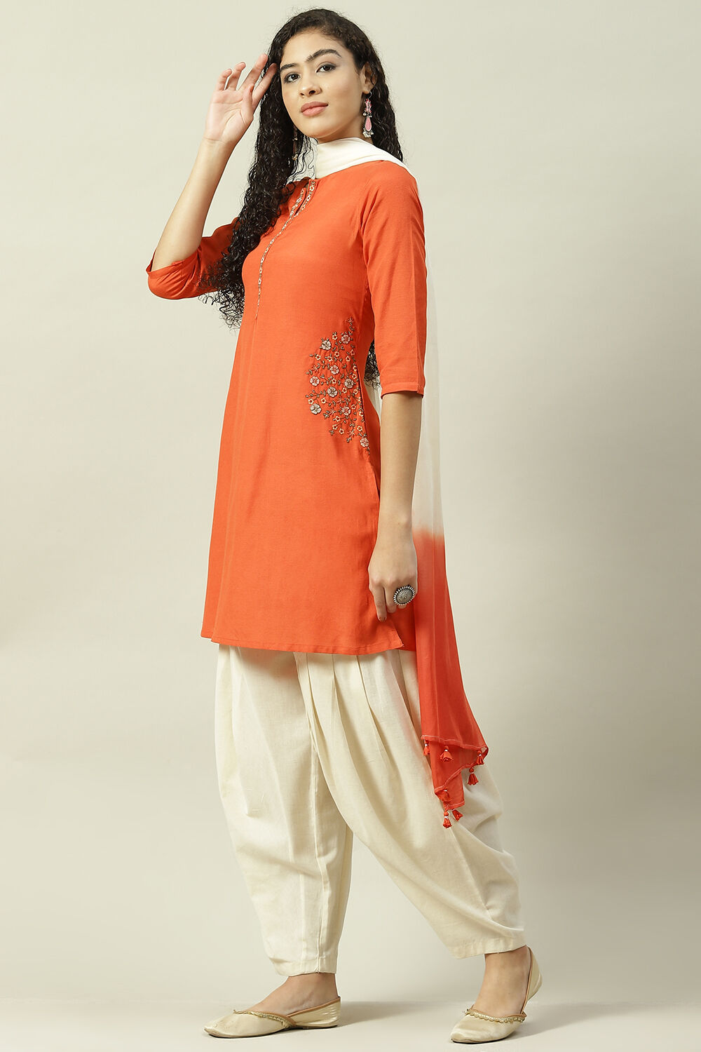Orange Rayon Straight Kurta Slim Pant Suit Set image number 5