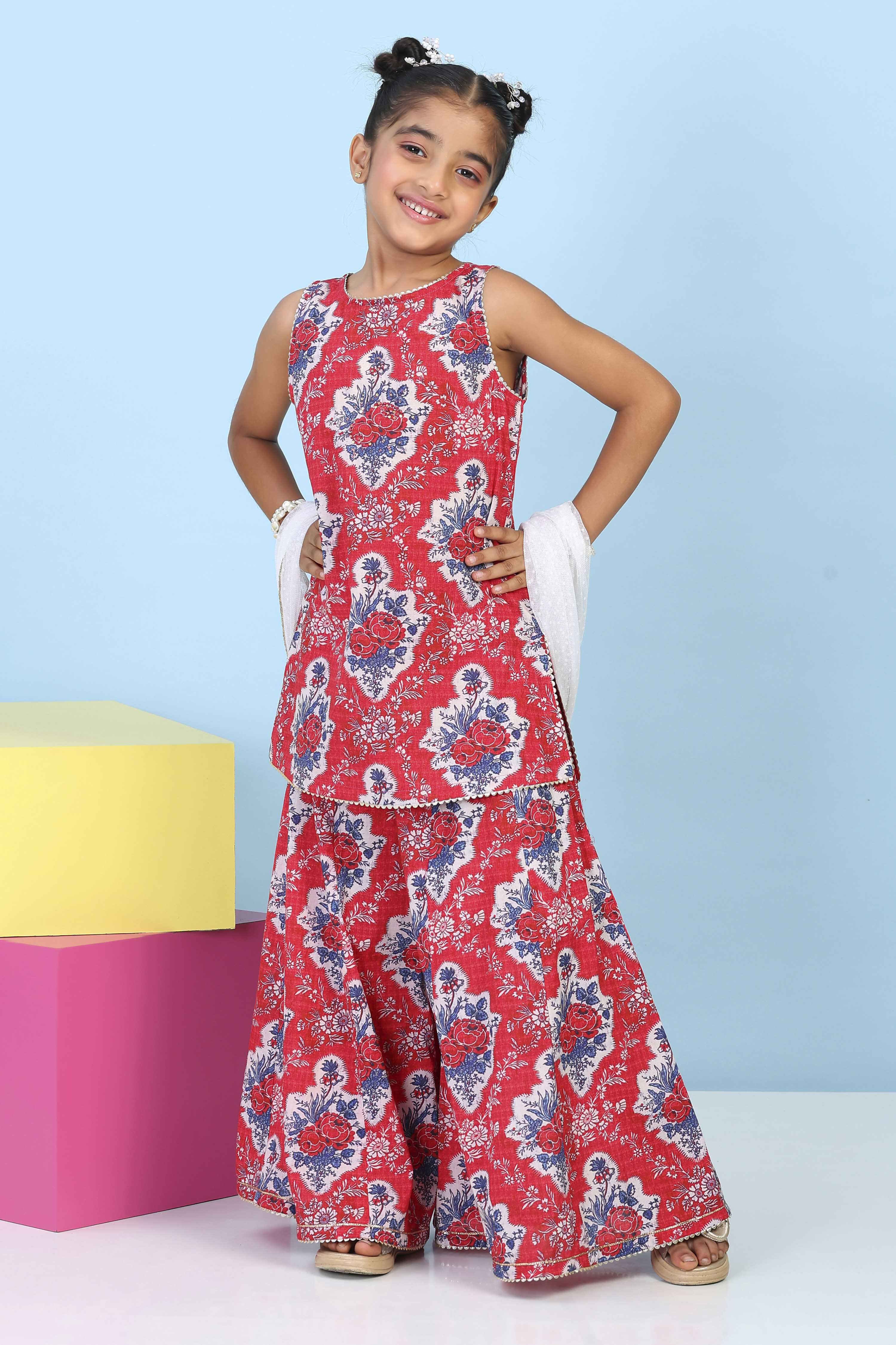 Red Cotton Printed Straight Suit Set image number 6