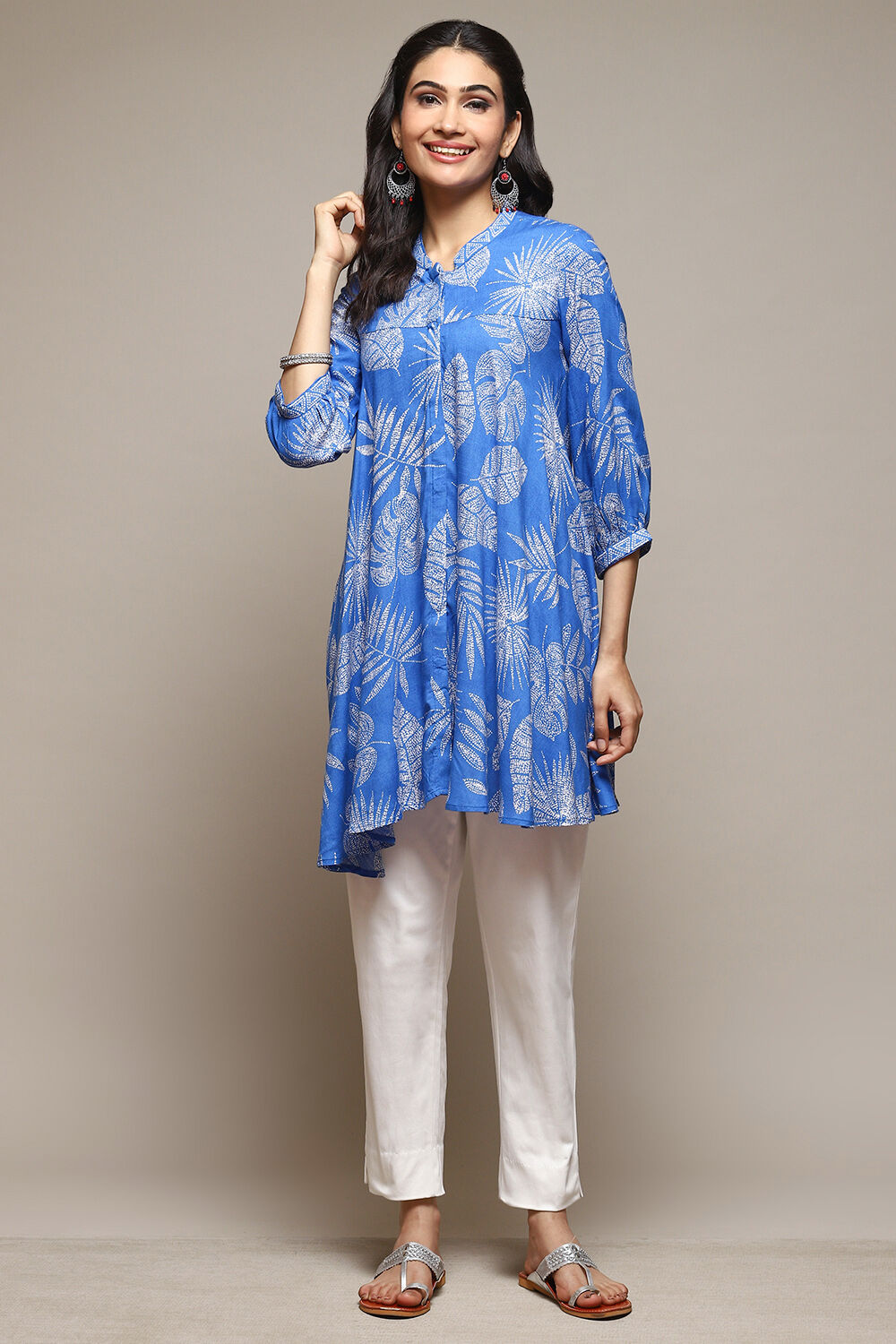 Blue LIVA Printed Kurti image number 0