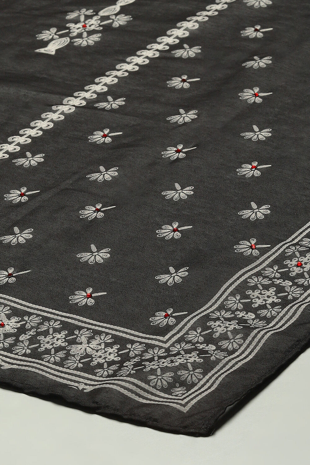 Off White Cotton Unstitched Suit set image number 4