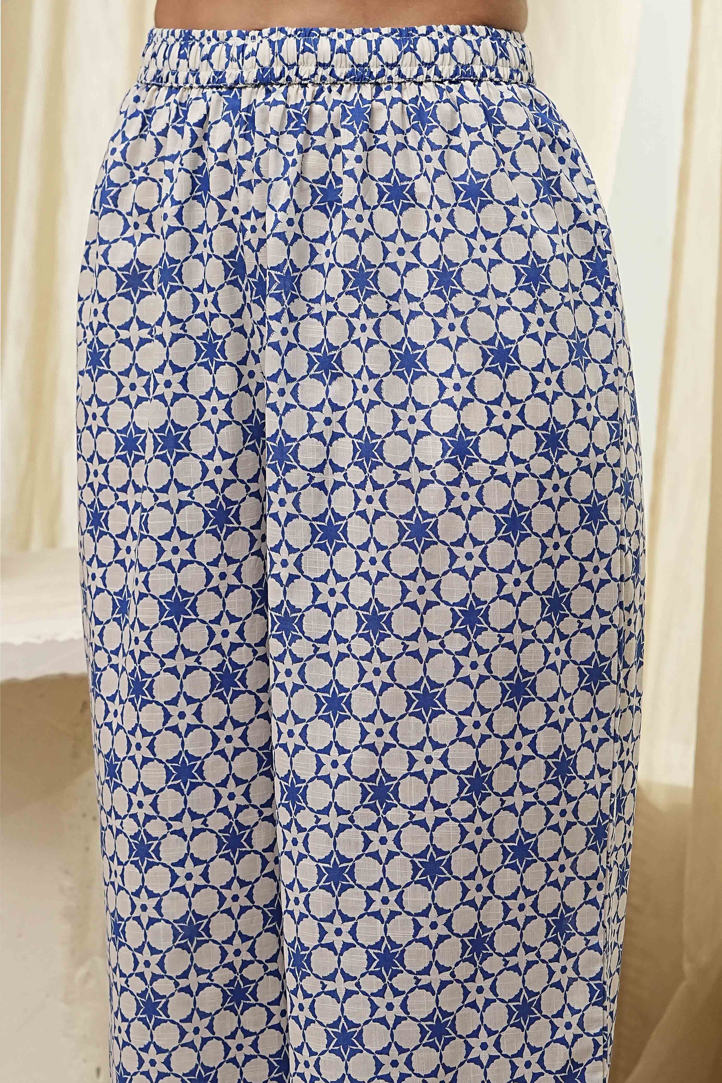 Off-White and Blue Cotton Straight Suit Set image number 2