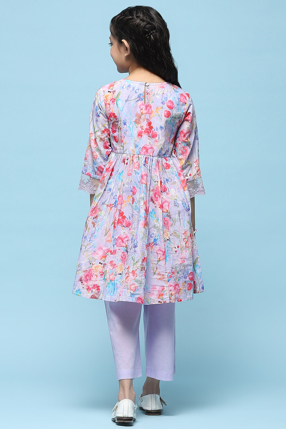 Lavender Printed Cotton Gathered Kurta & Solid Palazzo  image number 4