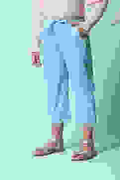 Blue Cotton Blend Capris image number 2