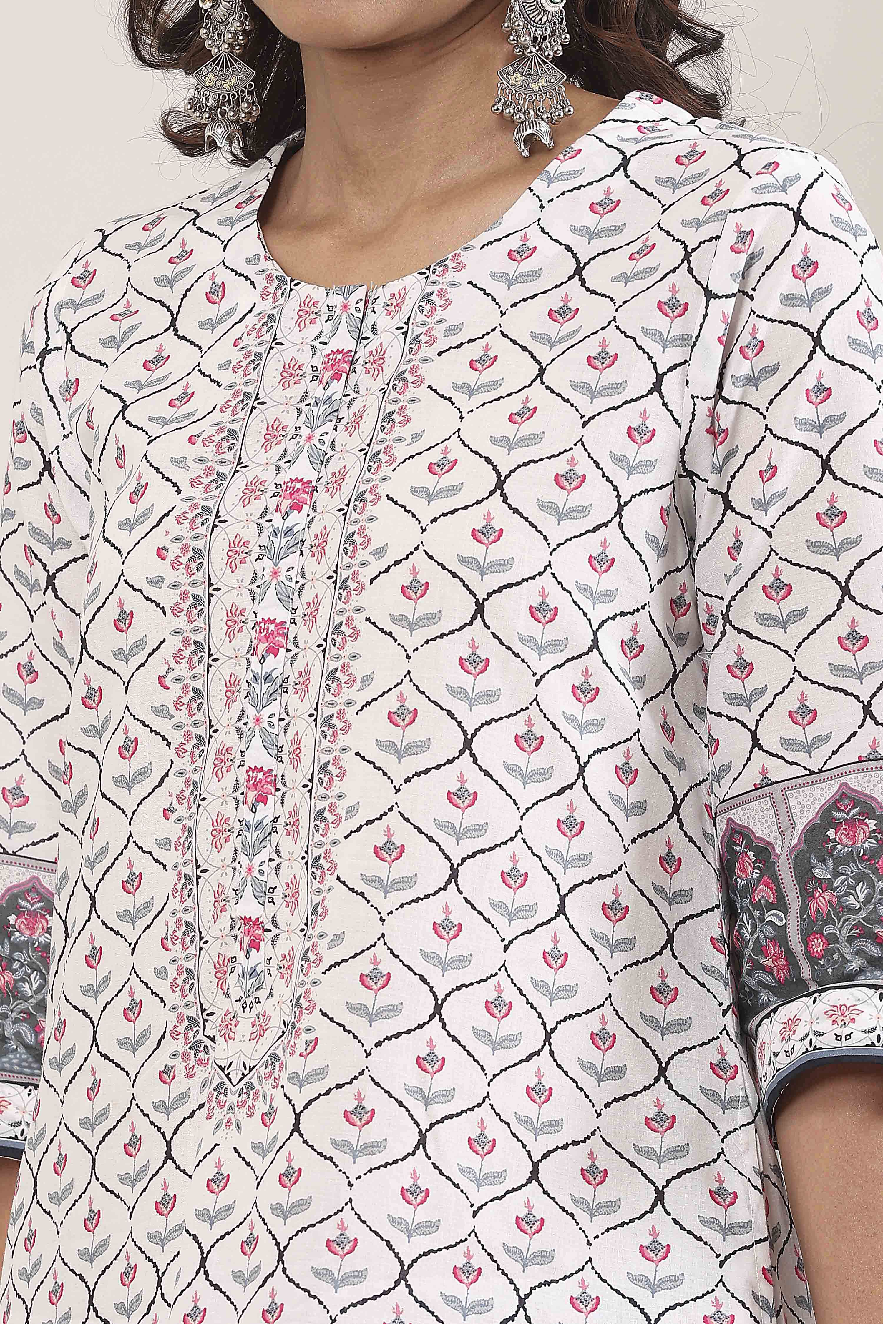 Grey Cotton Printed Straight Suit Set image number 1