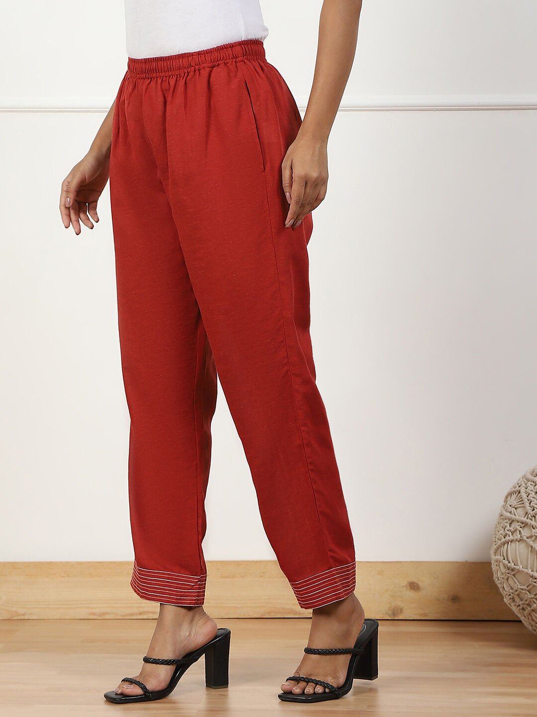 Rust Solid Mid-Rise Straight Palazzo Pants image number 2