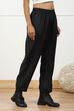 Black Solid Mid-Rise Regular Pants image number 3