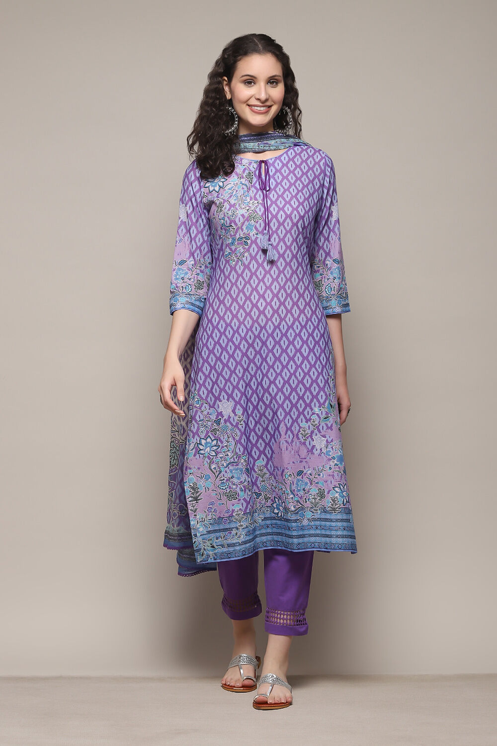 Yellow Cotton Straight Printed Kurta Slim Pant Suit Set image number 0