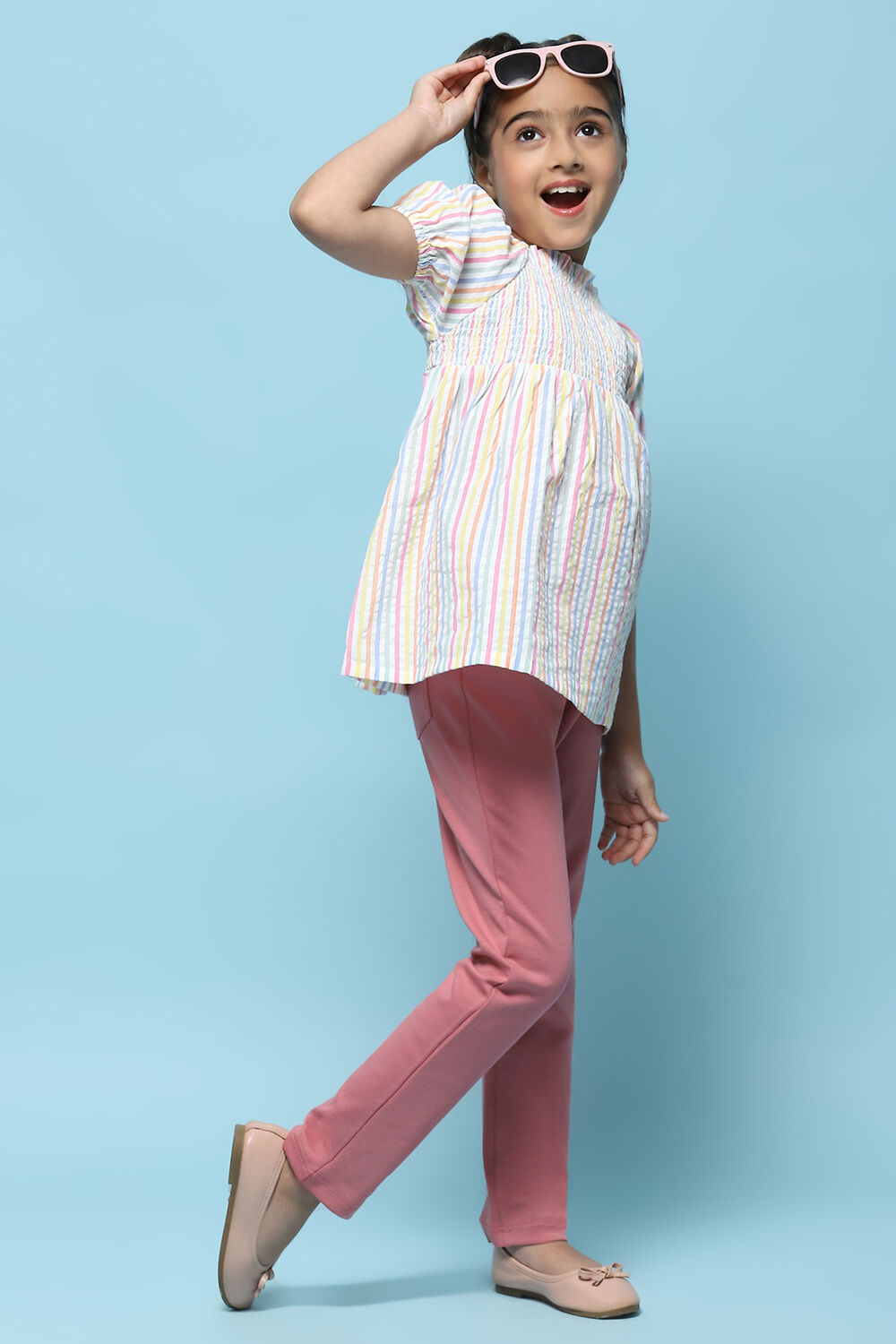 Onion Pink Cotton Lycra Skinny Jeggings image number 6