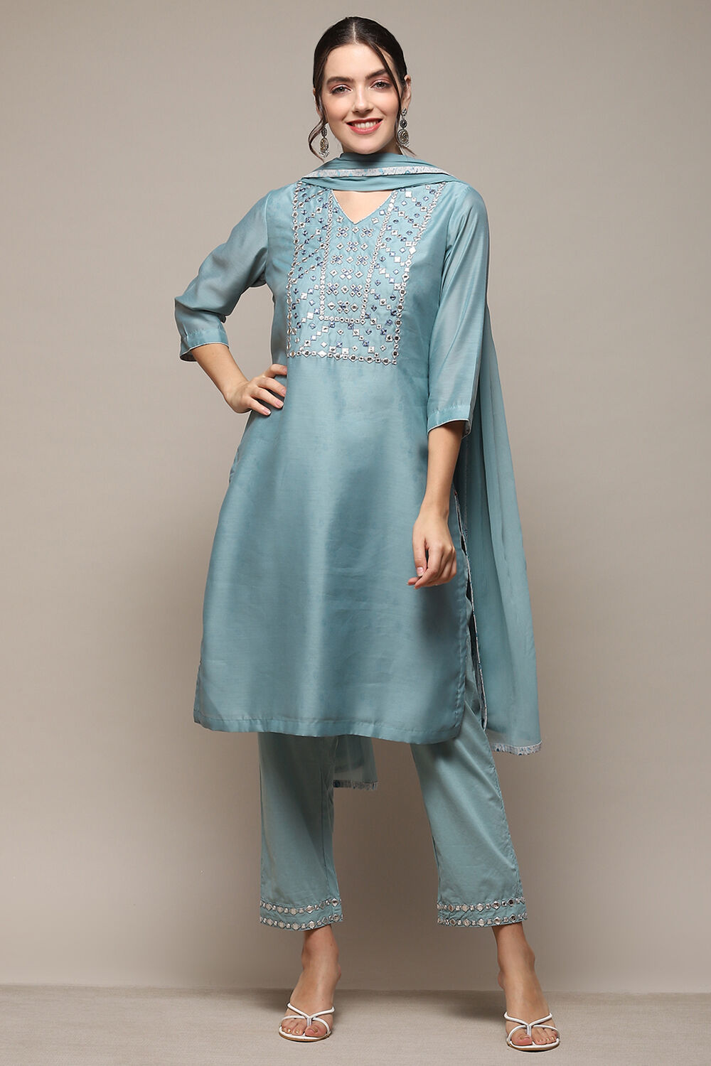 Powder Blue Cambric Narrow Kurta Pant Suit Set image number 7