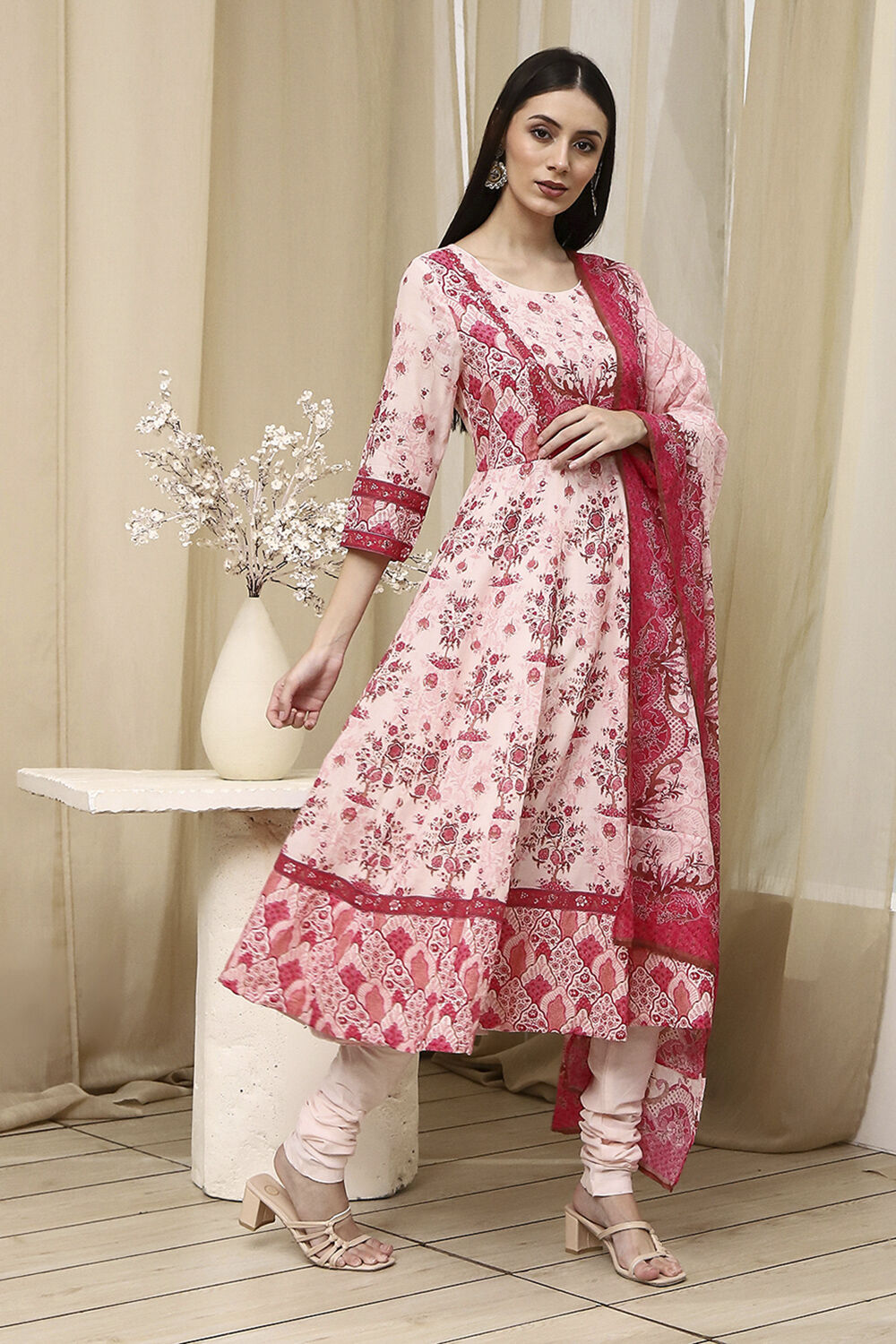 Light Pink Cotton Printed Anarkali Suit Set image number 5