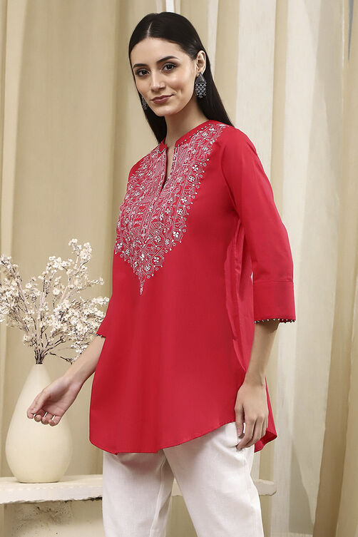 Raspberry Cotton Straight Kurti image number 2