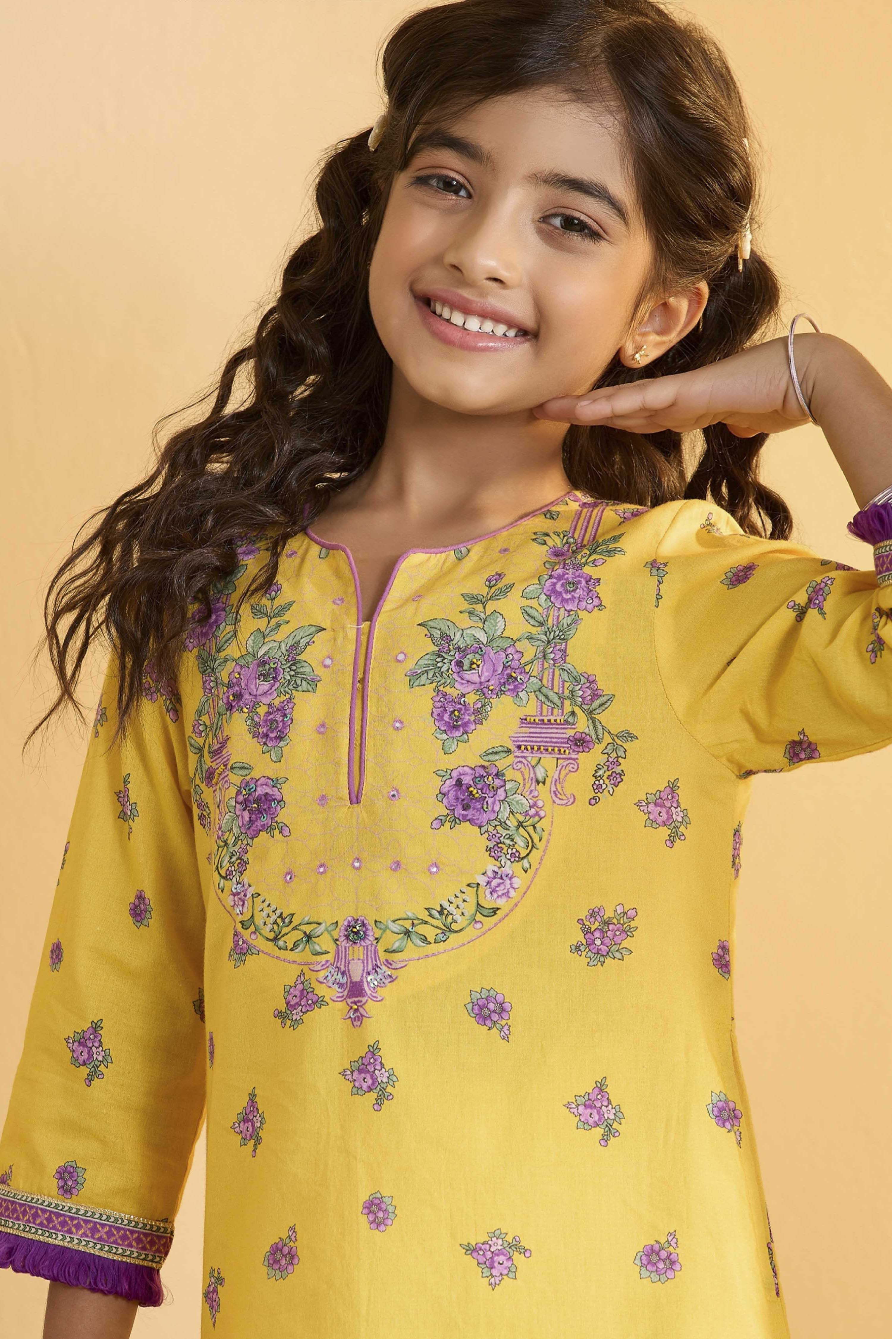 Yellow Cotton Floral Straight Kurta Set image number 1