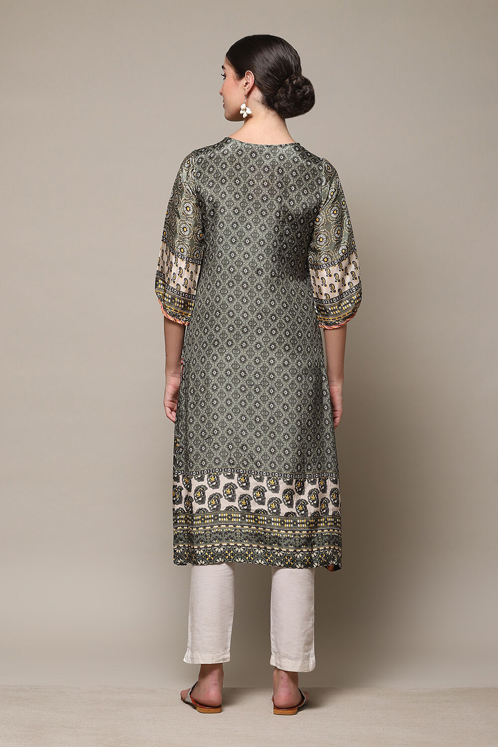 Ivory Viscose A Line Kurta image number 4